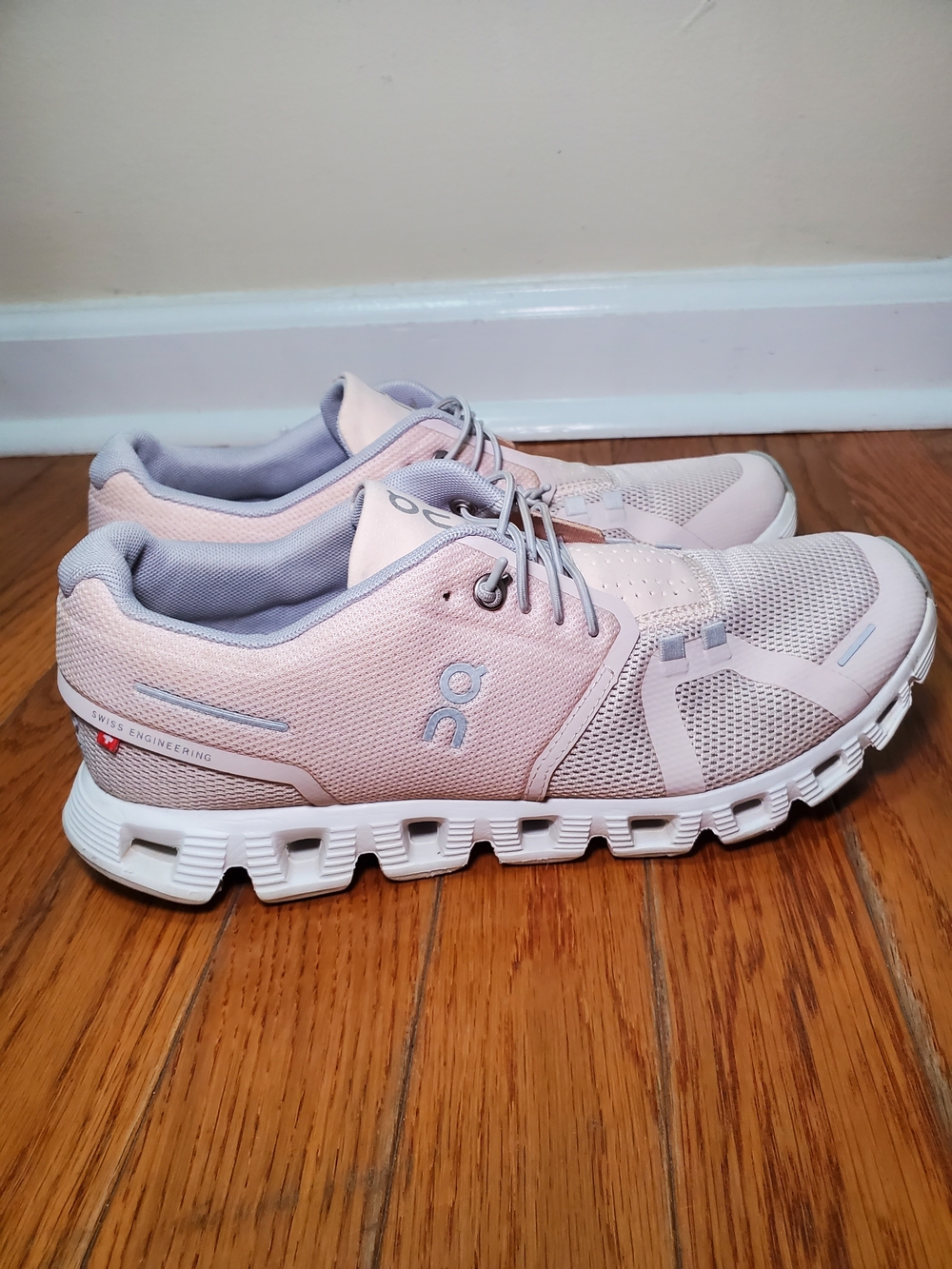 On Running Cloud Women's Running Shoes - Pale Pink